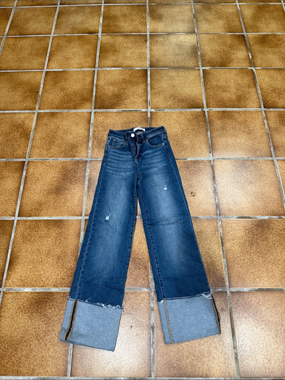 High-Rise Dark Blue Wide-Leg Cuffed Jeans